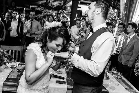 Quando a noiva tem personalidade fica mais divertido. Amo tudo isso!'