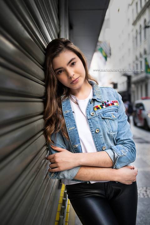 Modelo Bruna posando para o ensaio'