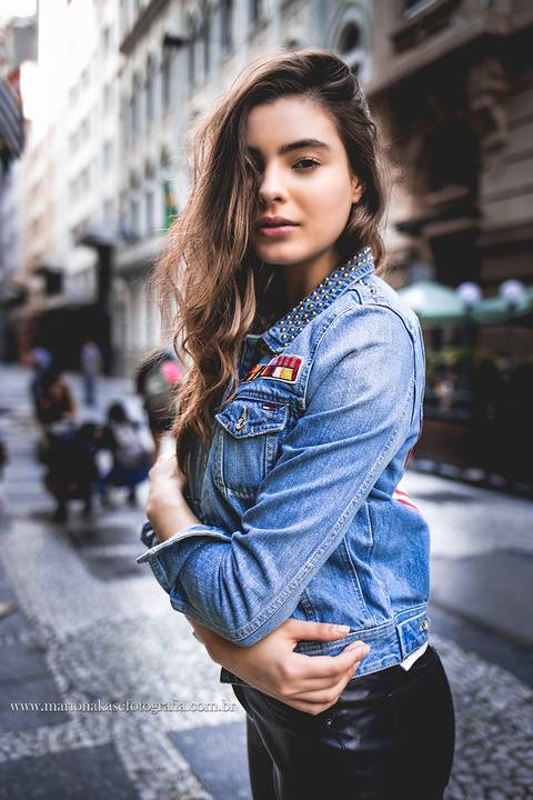 Modelo Bruna posando para o ensaio'