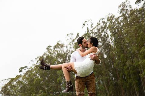 Pré Wedding em Pinhalzinho em meio a natureza com Mario Nakase Fotografia'