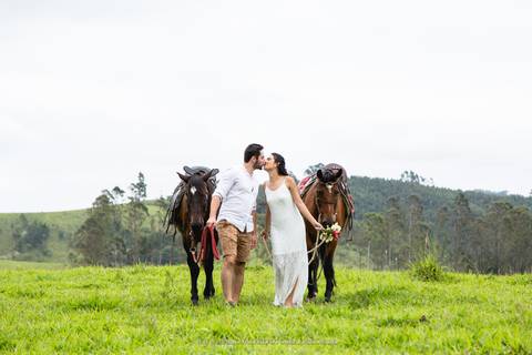 Pré Wedding em Pinhalzinho em meio a natureza com Mario Nakase Fotografia'