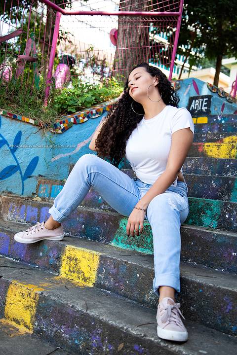 #marionakasefotografia #fotoearte #fotografia #ensaio #ensaiofotografico #becodobatman #street #cores #sp'