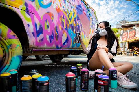 #marionakasefotografia #fotoearte #fotografia #ensaio #ensaiofotografico #becodobatman #street #cores #sp'