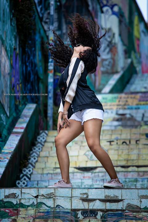 #marionakasefotografia #fotoearte #fotografia #ensaio #ensaiofotografico #becodobatman #street #cores #sp'