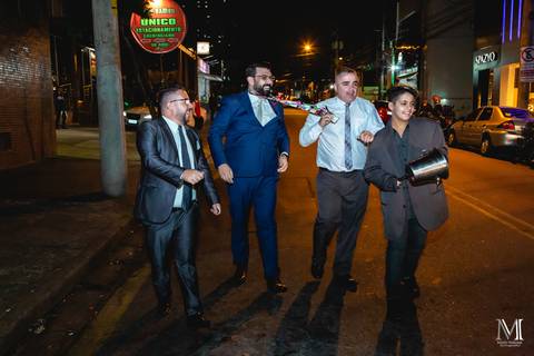 #marionakasefotografia #fotoearte #miniwedding #wedding #casamento #minicasamento #cocobambu #sp #mogidascruzes #noivos #noiva #bride #vestidodenoiva #fotodecasamento #fotografia #photography #fotografo'