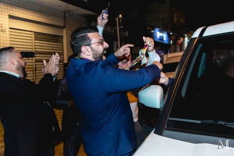 #marionakasefotografia #fotoearte #miniwedding #wedding #casamento #minicasamento #cocobambu #sp #mogidascruzes #noivos #noiva #bride #vestidodenoiva #fotodecasamento #fotografia #photography #fotografo'