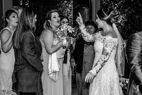 #marionakasefotografia #fotoearte #miniwedding #wedding #casamento #minicasamento #cocobambu #sp #mogidascruzes #noivos #noiva #bride #vestidodenoiva #fotodecasamento #fotografia #photography #fotografo'