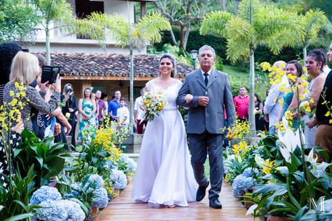 #marionakasefotografia #marionakase #nakase #fotografodecasamento #fotodecasamento #ideias #fotografo #wedding #noivos #inspirationphotographers #inspiration #alboom #voucasar #noiva Casamento no espaço Senzala em Salesópolis. Fotografia por Mario Nakase'