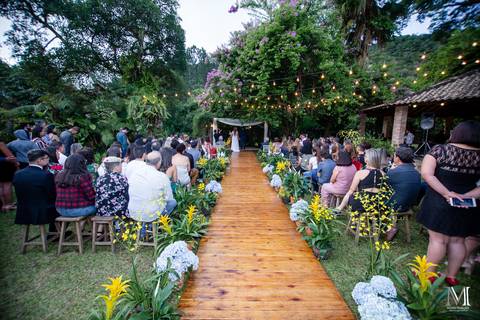 #marionakasefotografia #marionakase #nakase #fotografodecasamento #fotodecasamento #ideias #fotografo #wedding #noivos #inspirationphotographers #inspiration #alboom #voucasar #noiva Casamento no espaço Senzala em Salesópolis. Fotografia por Mario Nakase'