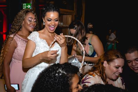 Casamento de Fernanda e Rodrigo em Mogi das Cruzes na Casa Giardino fotografado por Mario Nakase '