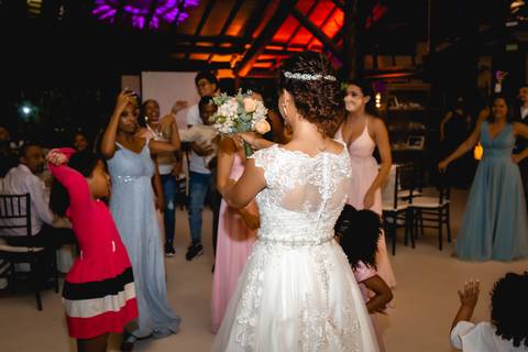 Casamento de Fernanda e Rodrigo em Mogi das Cruzes na Casa Giardino fotografado por Mario Nakase '
