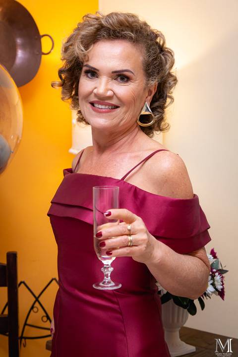 Ensaio Fotográfico de Bodas de Rubi feito no restaurante O Bistro em Mogi das Cruzes feitas por Mario Nakase Fotografia'