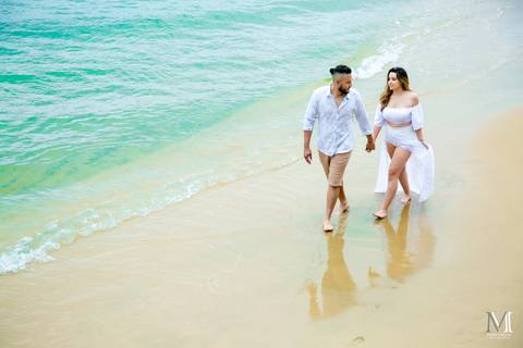 Ensaio de Pré Wedding/Casamento em Ilha Bela SP com a noiva e noivo fotografado por Mario Nakase'