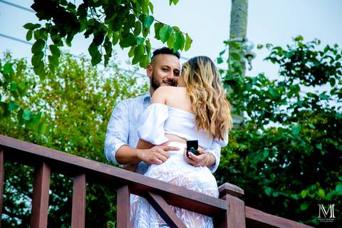 Ensaio de Pré Wedding/Casamento em Ilha Bela SP com a noiva e noivo fotografado por Mario Nakase'