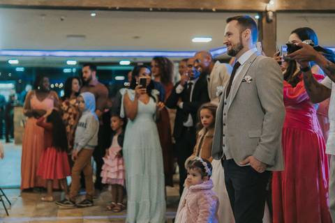 FOTOS NOIVA CANTANDO NO CASAMENTO '