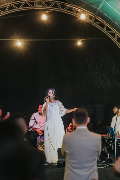 FOTOS NOIVA CANTANDO NO CASAMENTO '