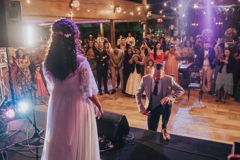 FOTOS NOIVA CANTANDO NO CASAMENTO '