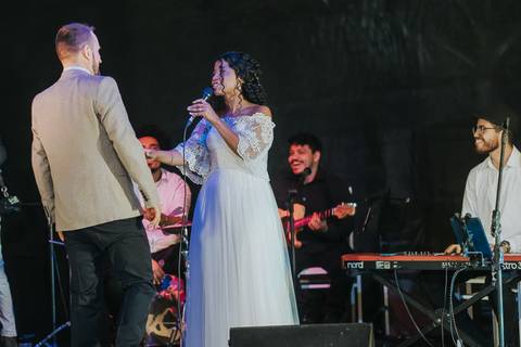 FOTOS NOIVA CANTANDO NO CASAMENTO '