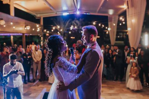 FOTOS NOIVA CANTANDO NO CASAMENTO '