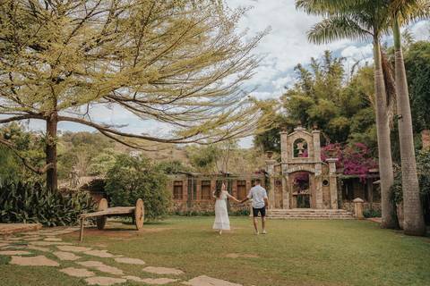 FOTOS ENSAIO PRE WEDDING FAZENDA QUINZEIRO - MOEDA/MG'