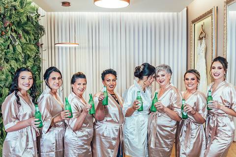 FOTOS MAKING OF NOIVA SALÃO LABELA - MARIANA/MG'