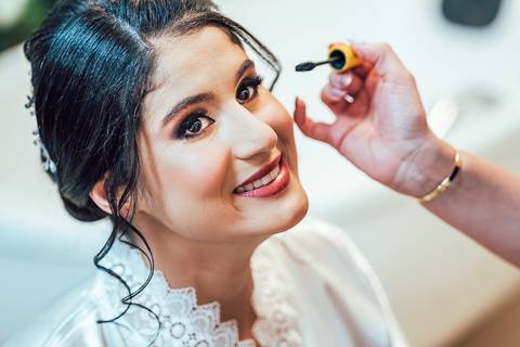 FOTOS MAKING OF NOIVA SALÃO LABELA - MARIANA/MG'