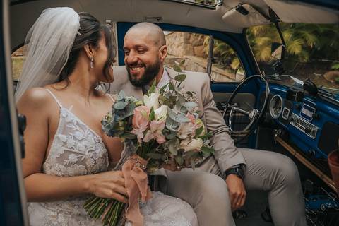 fotos casamento com fusca azul'