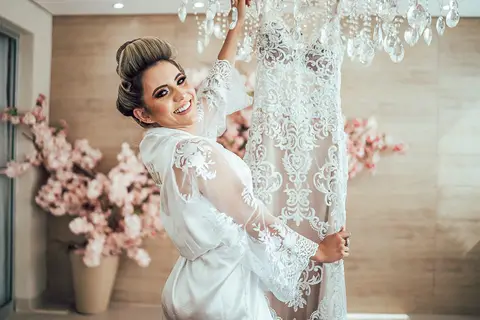 MAKING OF NOIVA SENSUAL COM VESTIDO CASAMENTO'