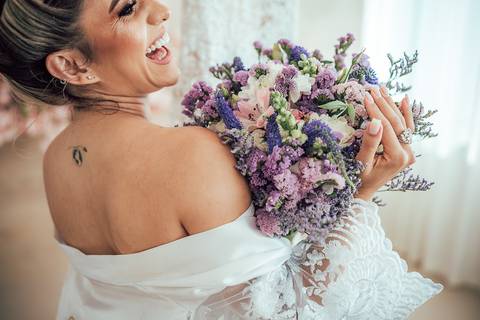 MAKING OF NOIVA SENSUAL COM VESTIDO CASAMENTO'