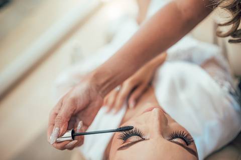 MAKING OF NOIVA SENSUAL COM VESTIDO CASAMENTO'