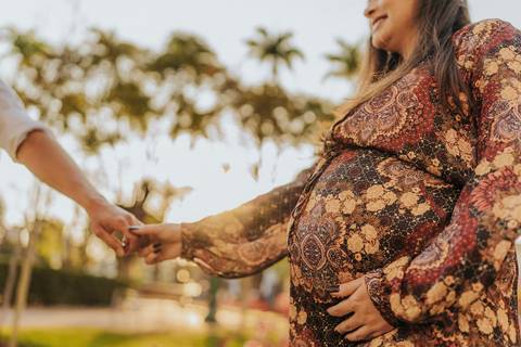 FOTOS ENSAIO GESTANTE  JARDIM DA PRAÇA DA LIBERDADE'