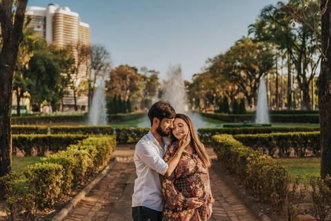 FOTOS ENSAIO GESTANTE BH PRAÇA DA LIBERDADE'