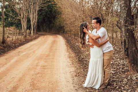 ENSAIO PRE WEDDING ESTRADA DE TERRA '