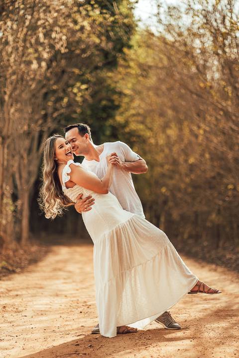 ENSAIO PRE WEDDING ESTRADA DE TERRA '