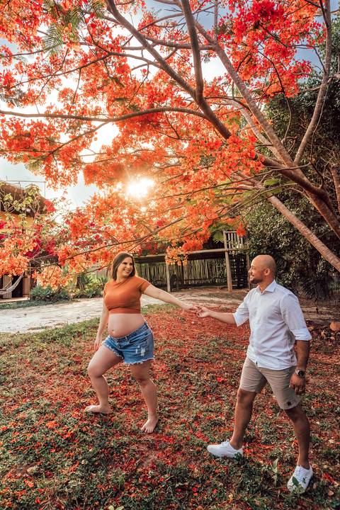 FOTOS ENSAIO GESTANTE FLORES VERMELHAS'