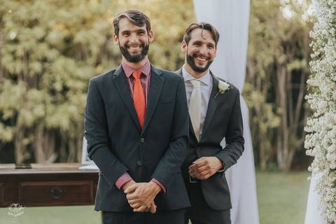 ENTRADA NOIVO IRMÃO GEMEO  CASAMETO DIA LANAI EVENTOS'