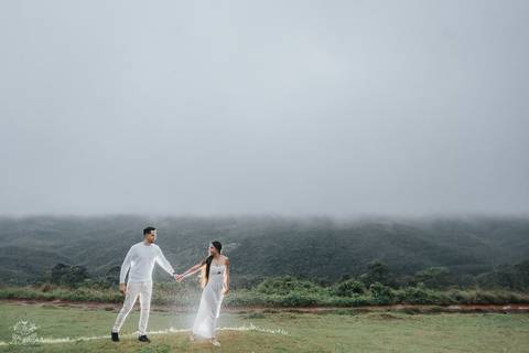 ENSAIO PRE WEDDING COM CHUVA'