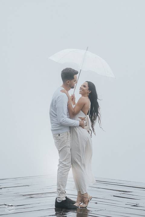 PRE WEDDING FOTOS NA CHUVA'