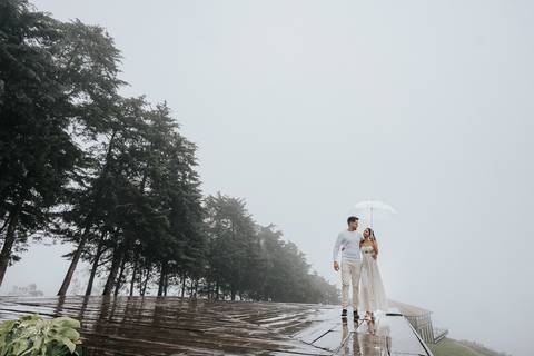 ENSAIO PRE CASAMENTO NA CHUVA '