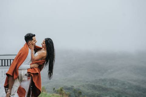 ENSAIO PRE WEDDING COM COBERTA'