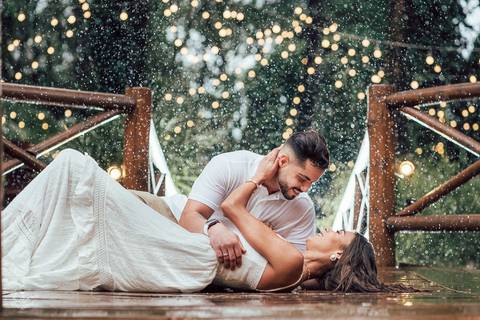 FOTOS ENSAIO PRE WEDDING NA CHUVA '