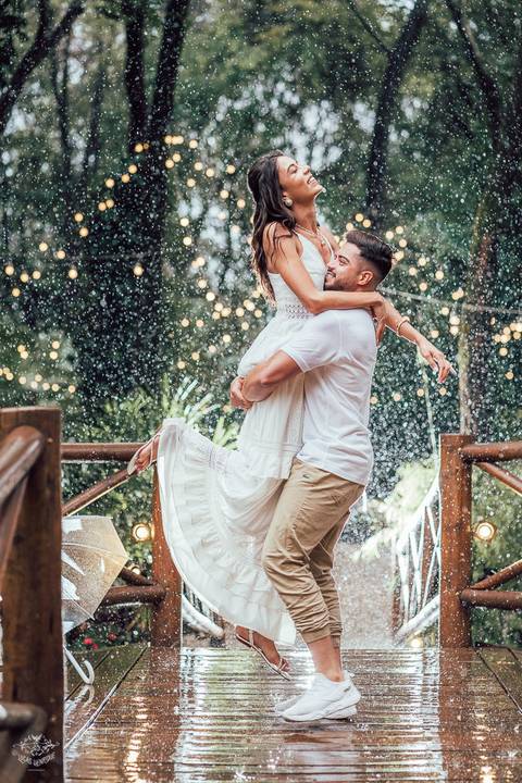FOTOS ENSAIO PRE WEDDING NA CHUVA '