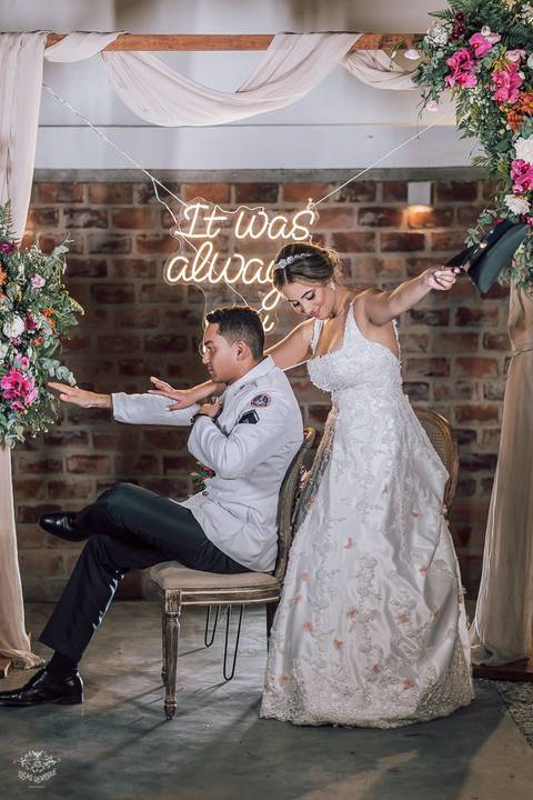 FOTOS NOIVOS  LETREIRO LED CASAMENTO'