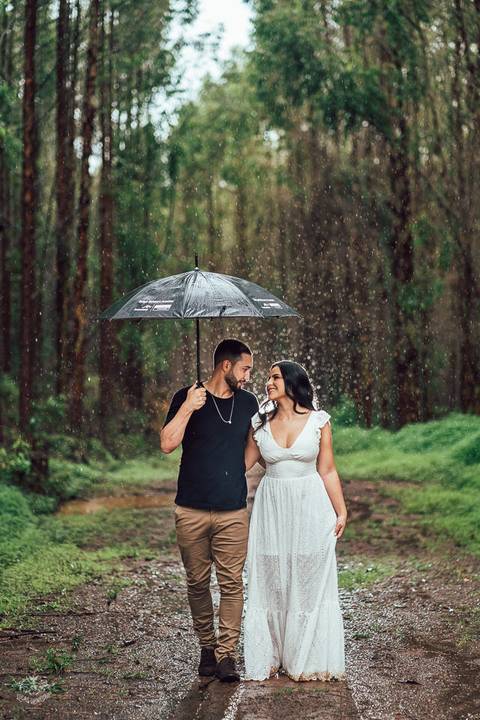 ENSAIO PRE WEDDING EUCALIPTO NA CHUVA'