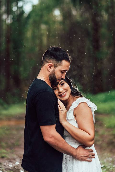 ENSAIO PRE WEDDING EUCALIPTO NA CHUVA'
