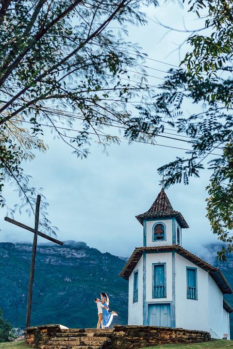 FOTOS ENSAIO PRE WEDDING IGREJA CATAS ALTAS MG'