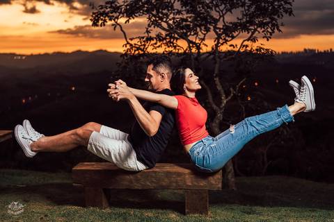 fotos ensaio pre casamento por do sol na piscina mar de morros nova lima'