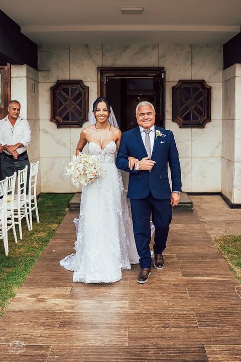 ENTRADA FLORISTAS CERIMONIA CASAMENTO BELO HORIZONTE'