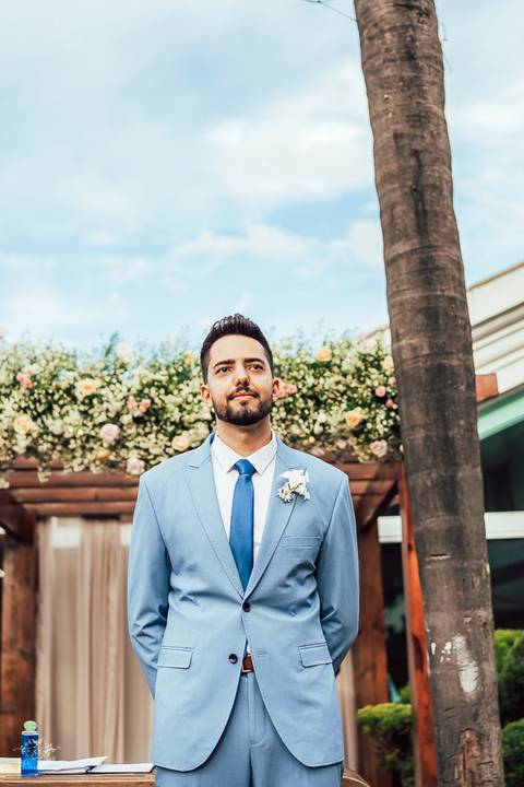 ENTRADA FLORISTAS CERIMONIA CASAMENTO BELO HORIZONTE'