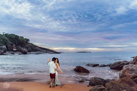 FOTOS ENSAIO PRE WEDDING NASCER DO SOL PRAIA DOS PADRES '